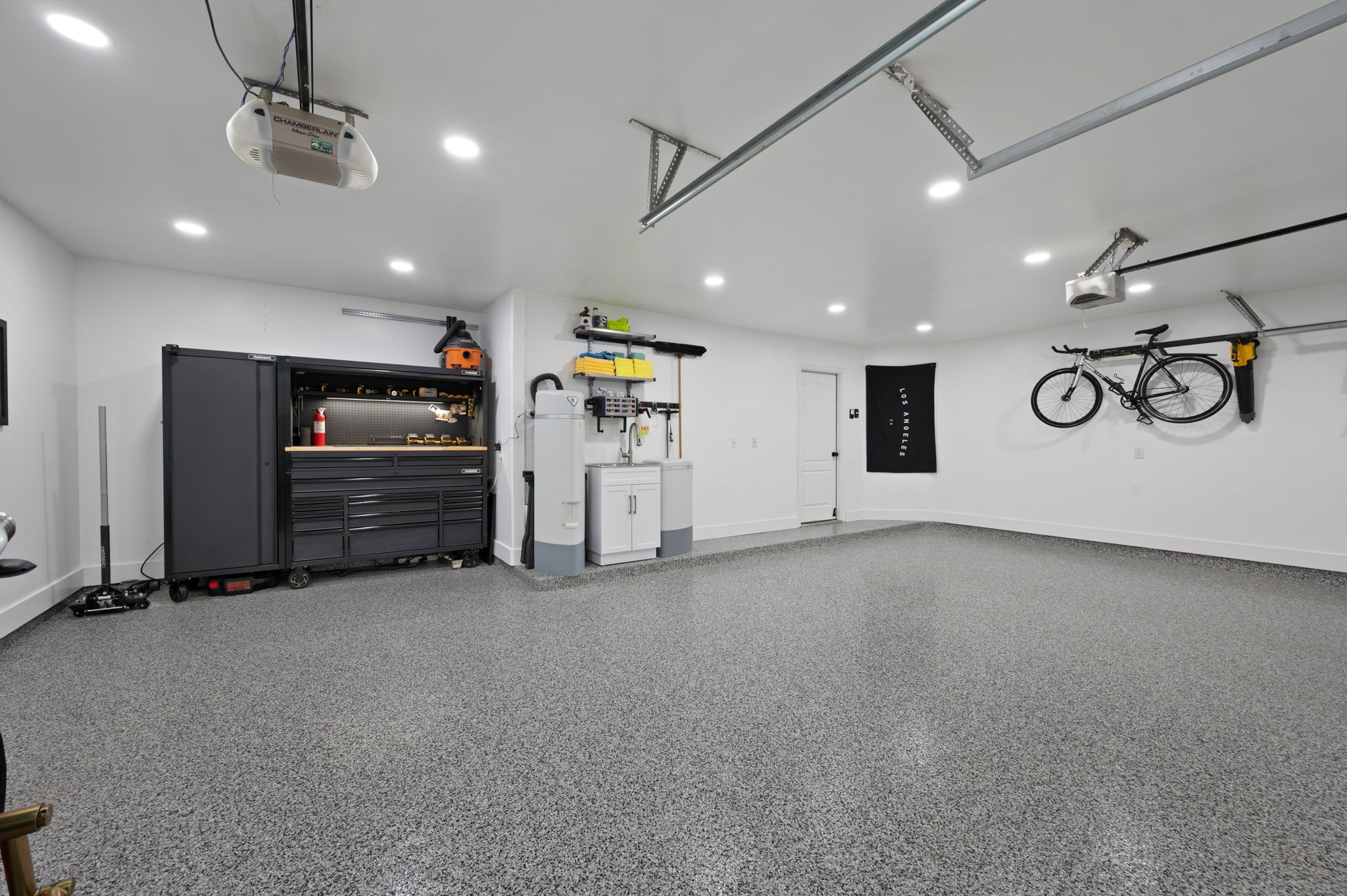 3724 Brean Down Road Pflugerville, TX 78660 - Photo 27 of 34 a view of an empty room with closet