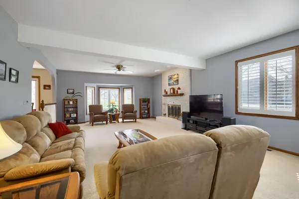 $459,900 | 245 Old Forge Road, Elgin, IL 60123