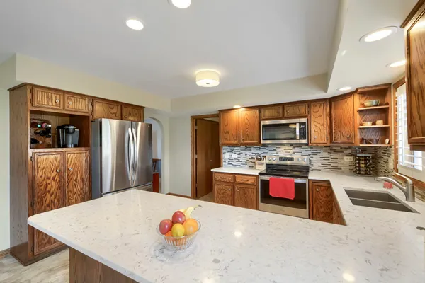 $459,900 | 245 Old Forge Road, Elgin, IL 60123