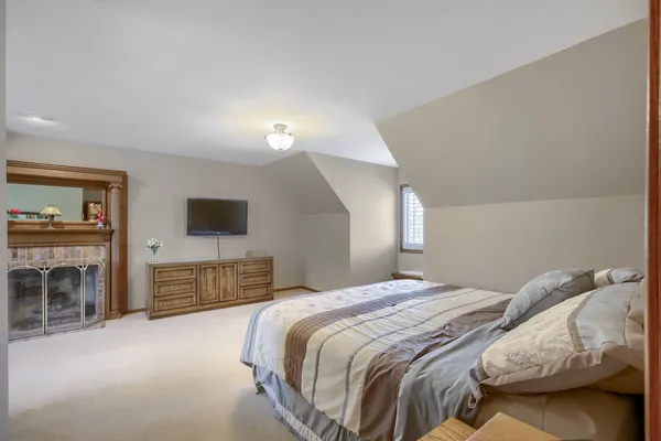 $459,900 | 245 Old Forge Road, Elgin, IL 60123