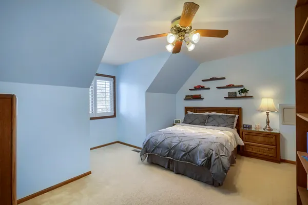 $459,900 | 245 Old Forge Road, Elgin, IL 60123