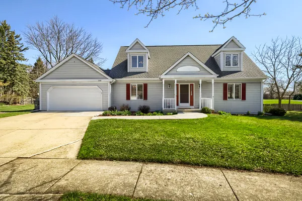 $459,900 | 245 Old Forge Road, Elgin, IL 60123