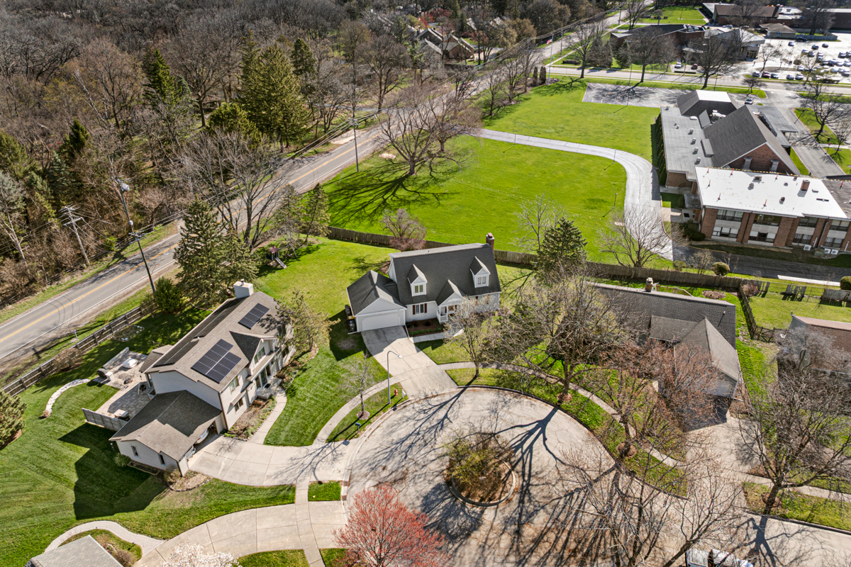 245 Old Forge Road Elgin, IL 60123 - Photo 8 of 36