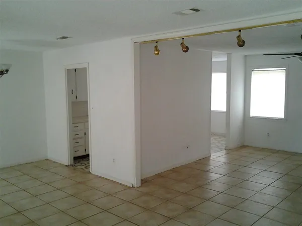 $850 | 1148 New Haven Drive, Cantonment, FL 32533