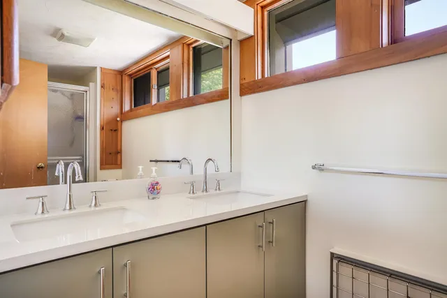 $750,000 | 144 Clearbrook Road, Lincoln, NH 03251