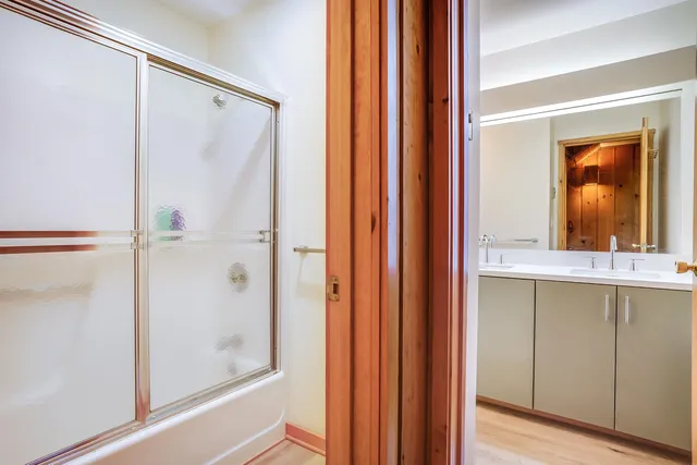 $750,000 | 144 Clearbrook Road, Lincoln, NH 03251