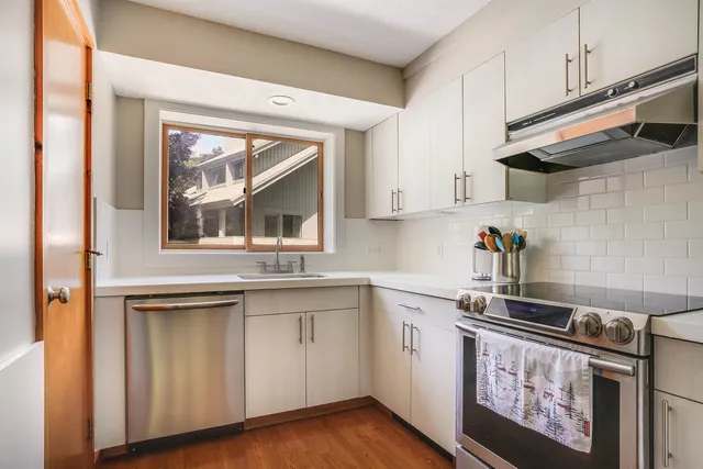 $750,000 | 144 Clearbrook Road, Lincoln, NH 03251