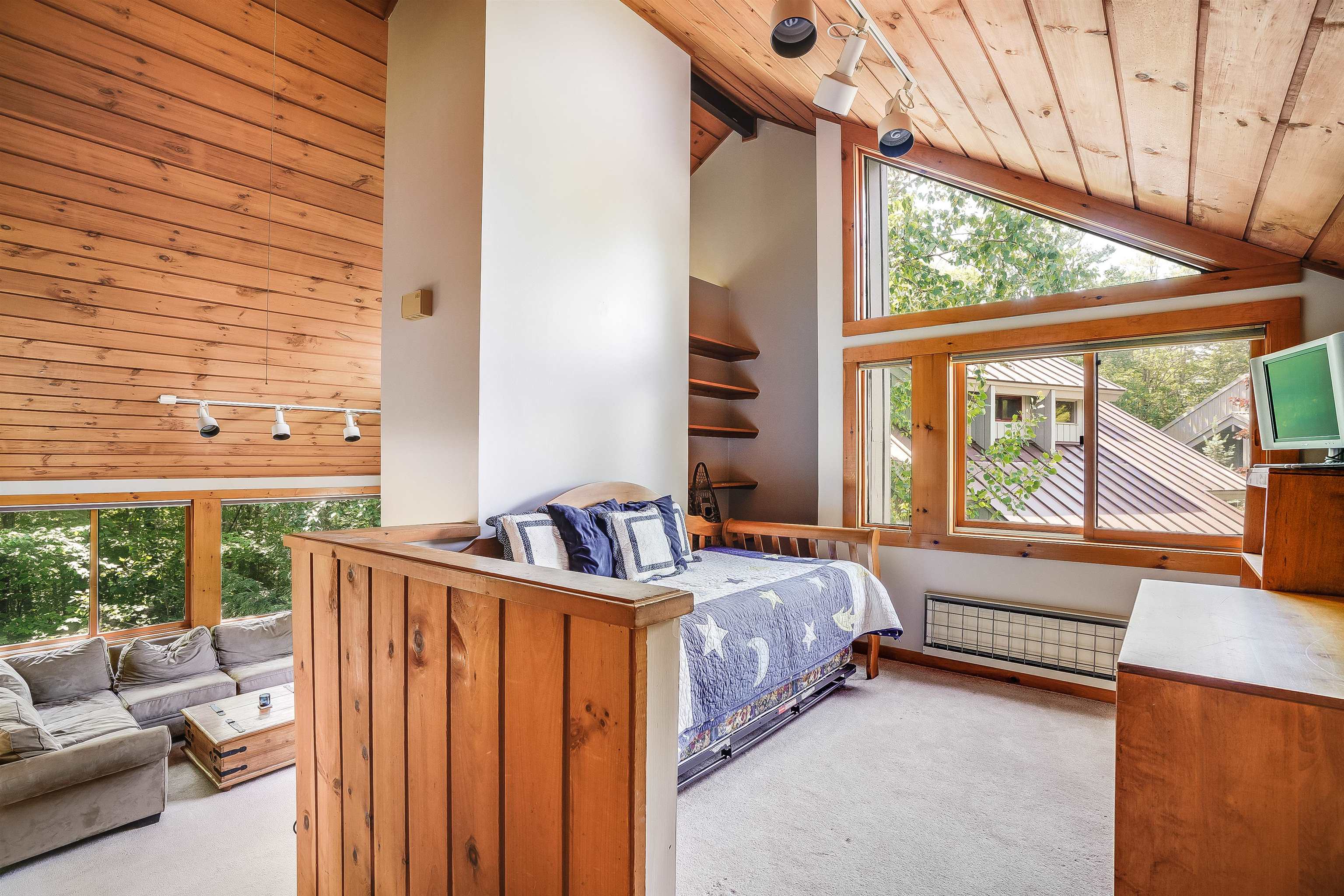 144 Clearbrook Road Lincoln, NH 03251 - Photo 10 of 35