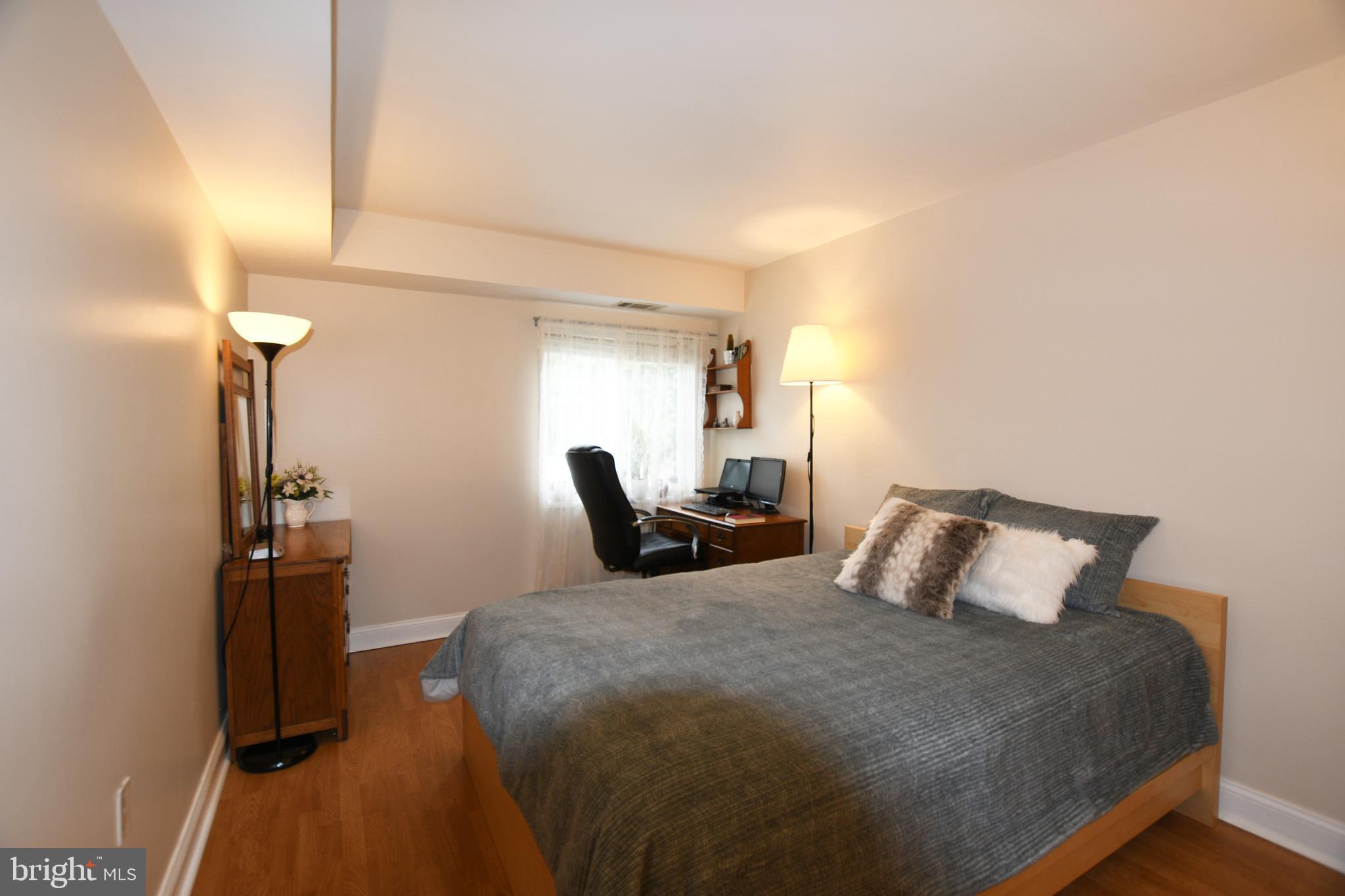 1528 Northgate Square, Unit 11B Reston, VA 20190 - Photo 14 of 30 Gallery Image 14