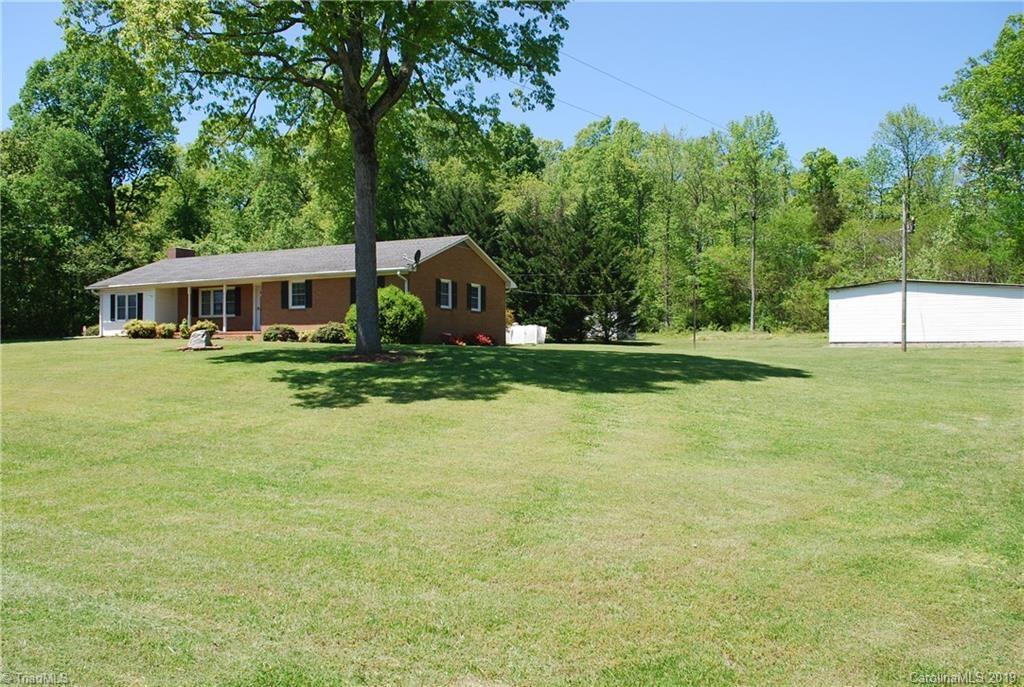 1033 Howell Road Mocksville, NC 27028 - Photo 3 of 26 Gallery Image 3