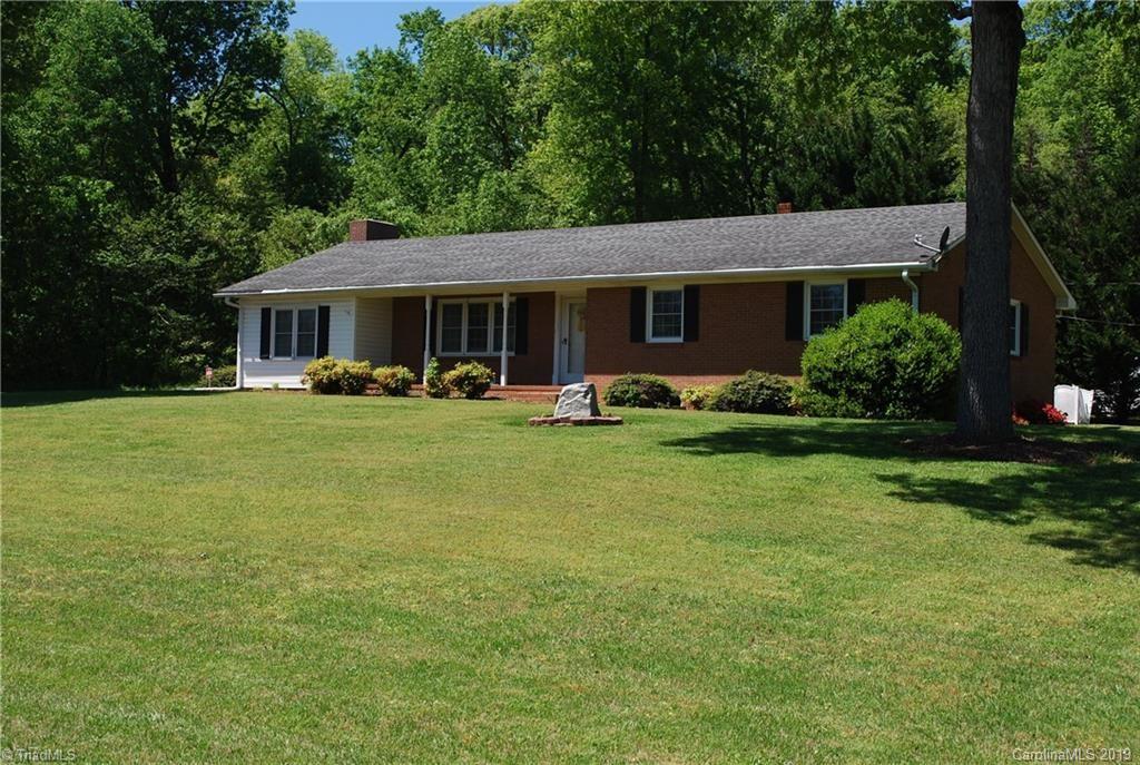1033 Howell Road Mocksville, NC 27028 - Photo 4 of 26 Gallery Image 4
