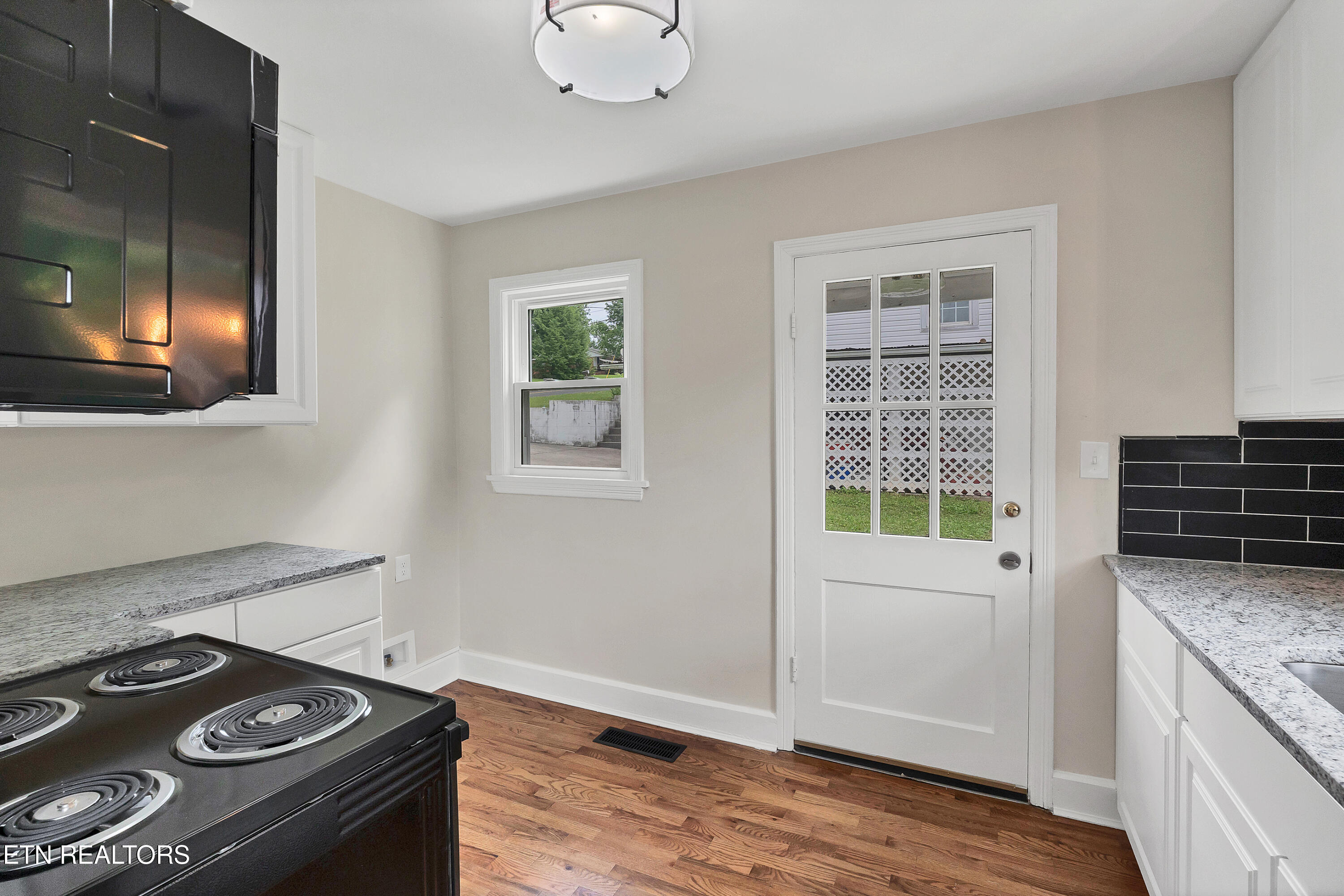 115 South Everett High Road Maryville, TN 37804 - Photo 13 of 28 DSC05293-2