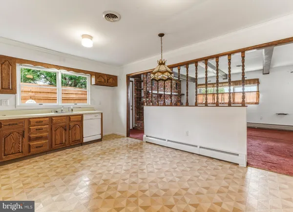 $425,000 | 227 Meadow Lane, Woodbury, NJ 08096