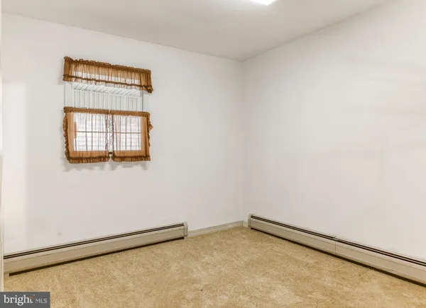 $425,000 | 227 Meadow Lane, Woodbury, NJ 08096