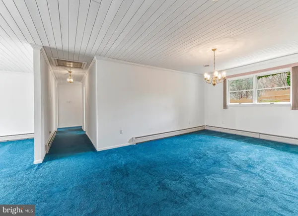 $425,000 | 227 Meadow Lane, Woodbury, NJ 08096