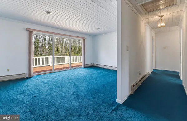 $425,000 | 227 Meadow Lane, Woodbury, NJ 08096
