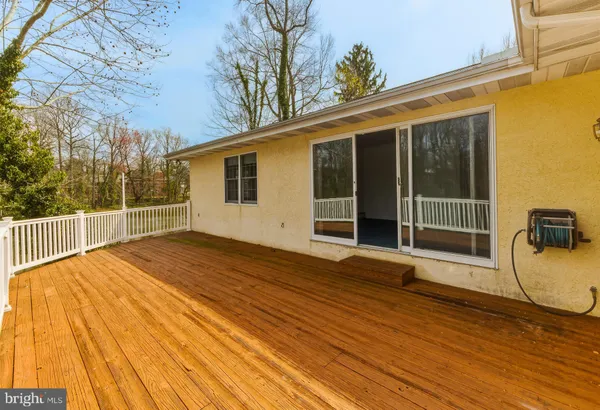 $425,000 | 227 Meadow Lane, Woodbury, NJ 08096