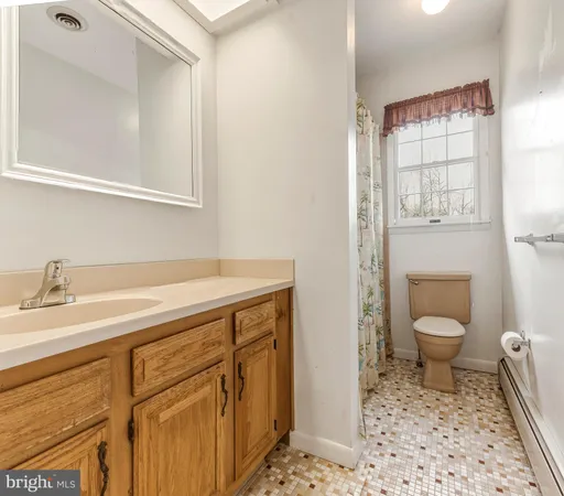 $425,000 | 227 Meadow Lane, Woodbury, NJ 08096
