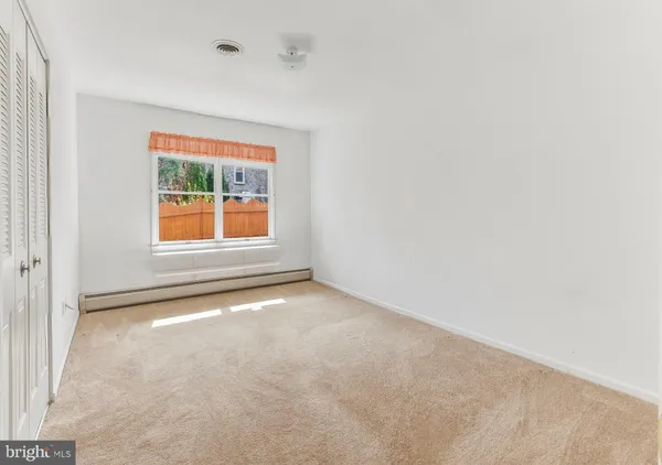 $425,000 | 227 Meadow Lane, Woodbury, NJ 08096