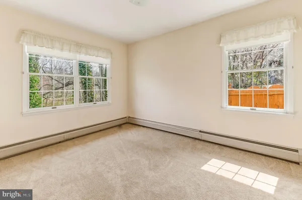 $425,000 | 227 Meadow Lane, Woodbury, NJ 08096