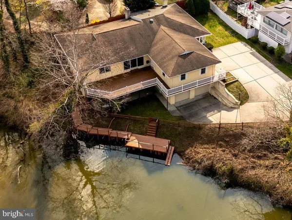 $425,000 | 227 Meadow Lane, Woodbury, NJ 08096