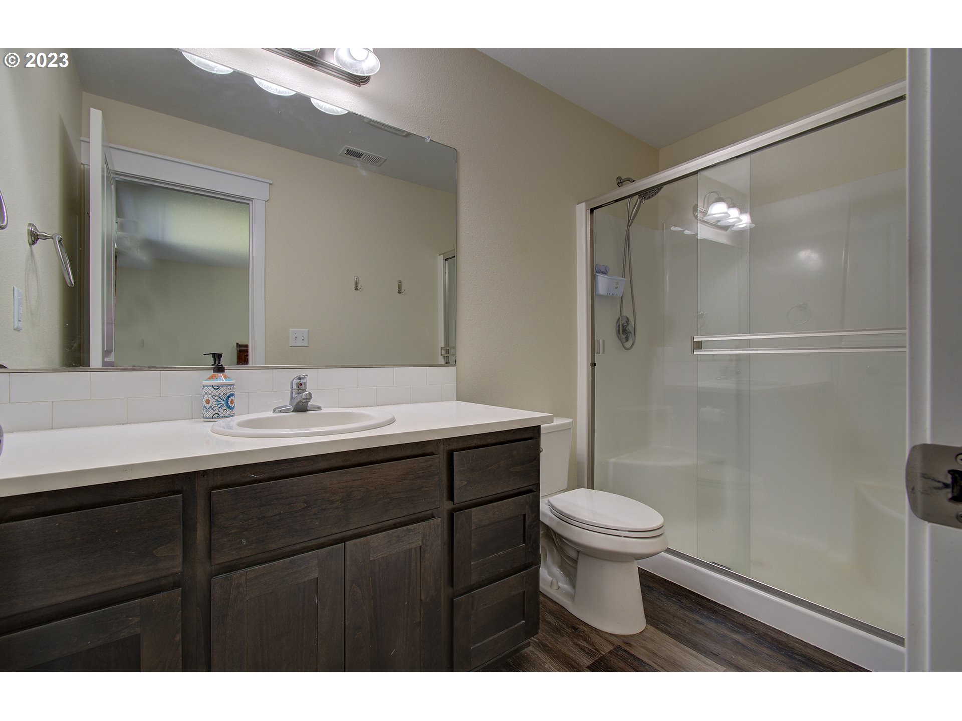 805 Walker Road Kelso, WA 98626 - Photo 27 of 41 Gallery Image 27