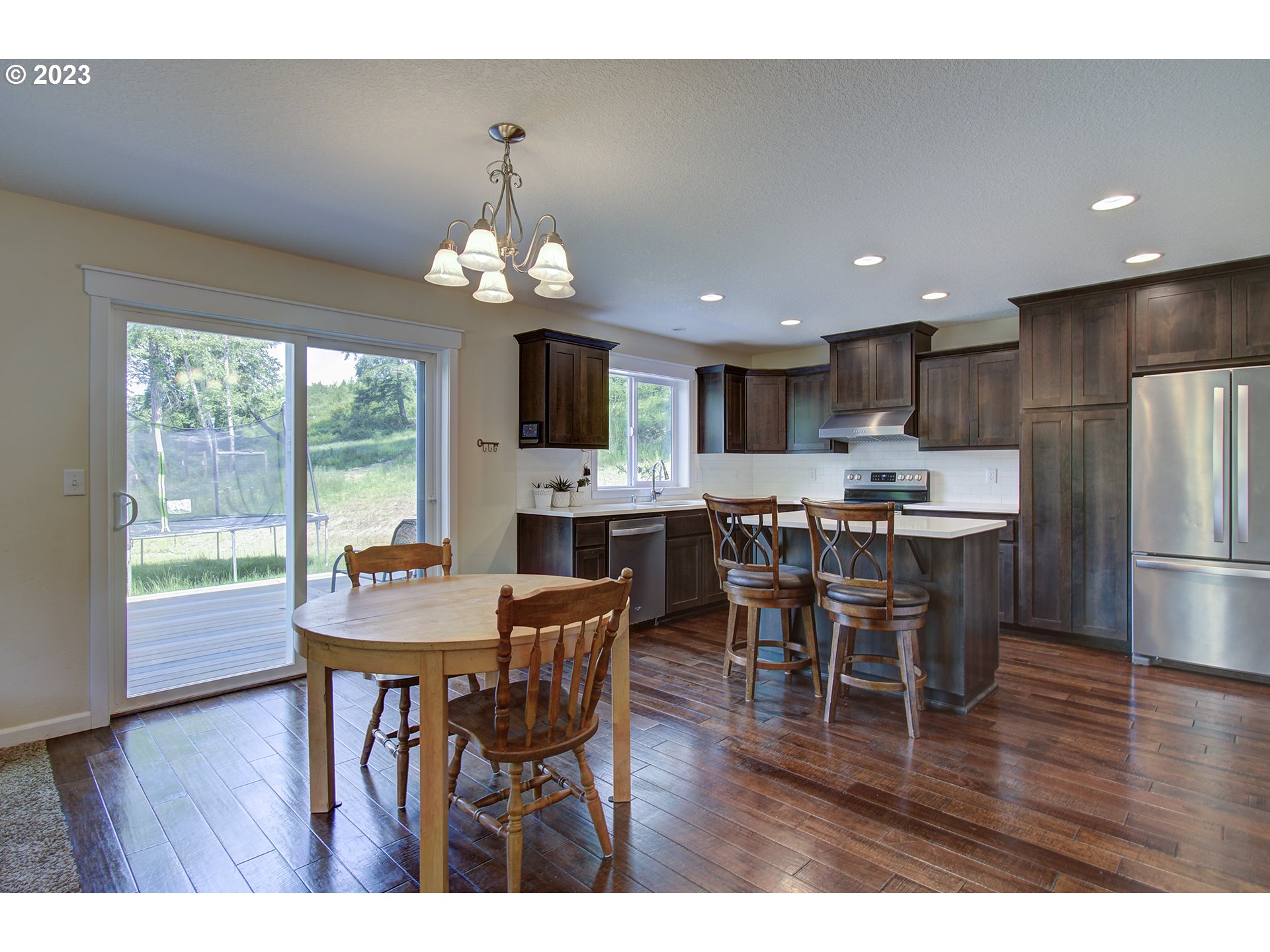 805 Walker Road Kelso, WA 98626 - Photo 8 of 41 Gallery Image 8