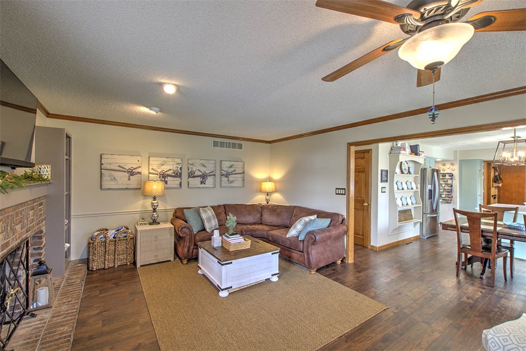 4624 Nicklaus Court Decatur, IL 62526 - Photo 10 of 33