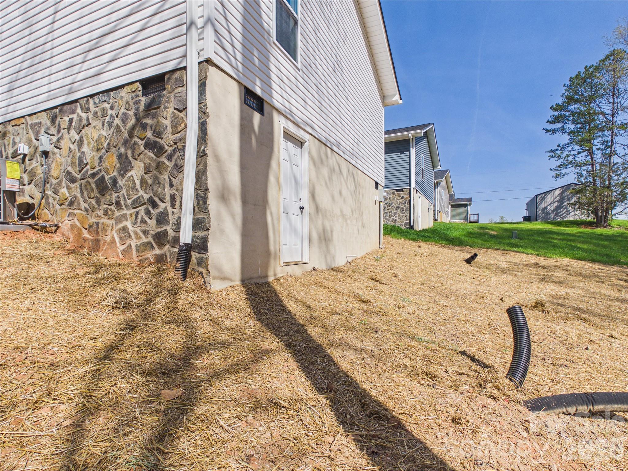 209 Hauss Ridge Road Southeast Valdese, NC 28690 - Photo 16 of 38 Gallery Image 16