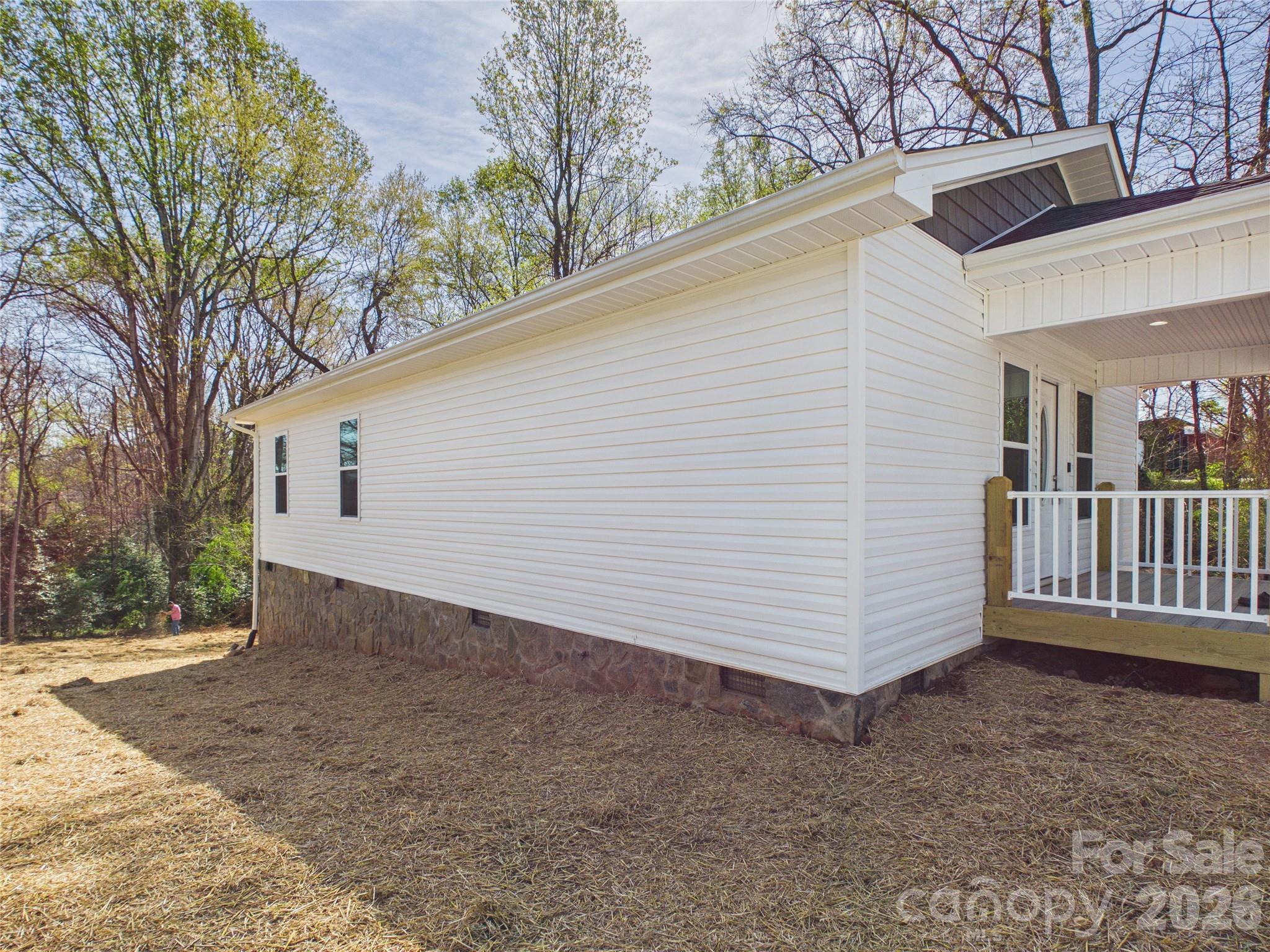 209 Hauss Ridge Road Southeast Valdese, NC 28690 - Photo 8 of 38 Gallery Image 8