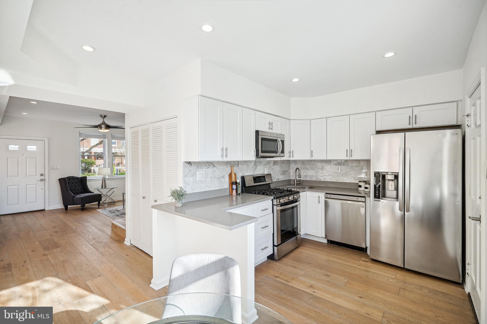 325 17th Street Southeast Washington, DC 20003 - Photo 13 of 32