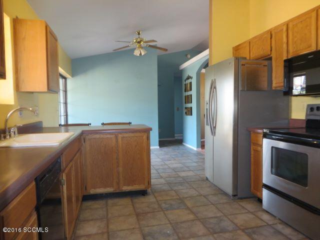 193 Calle Tiburon Rio Rico, AZ 85648 - Photo 10 of 34 Gallery Image 10