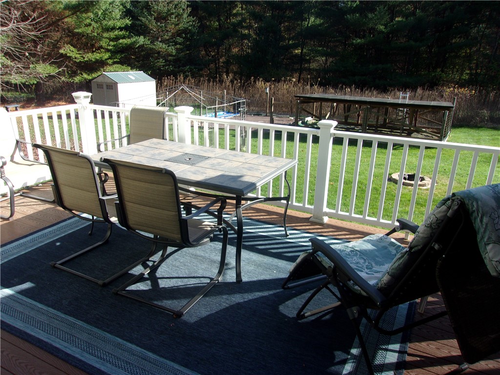 495 W Road Burrillville, RI 02830 - Photo 15 of 18 Deck
