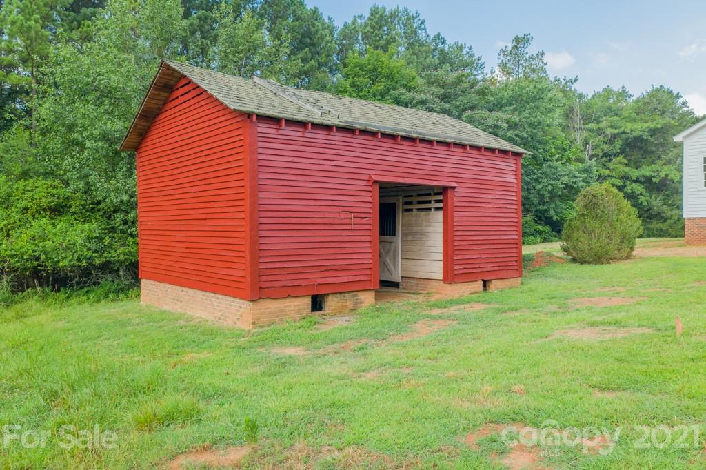 3603 Tilley Morris Road Matthews, NC 28105 - Photo 4 of 31 Gallery Image 4