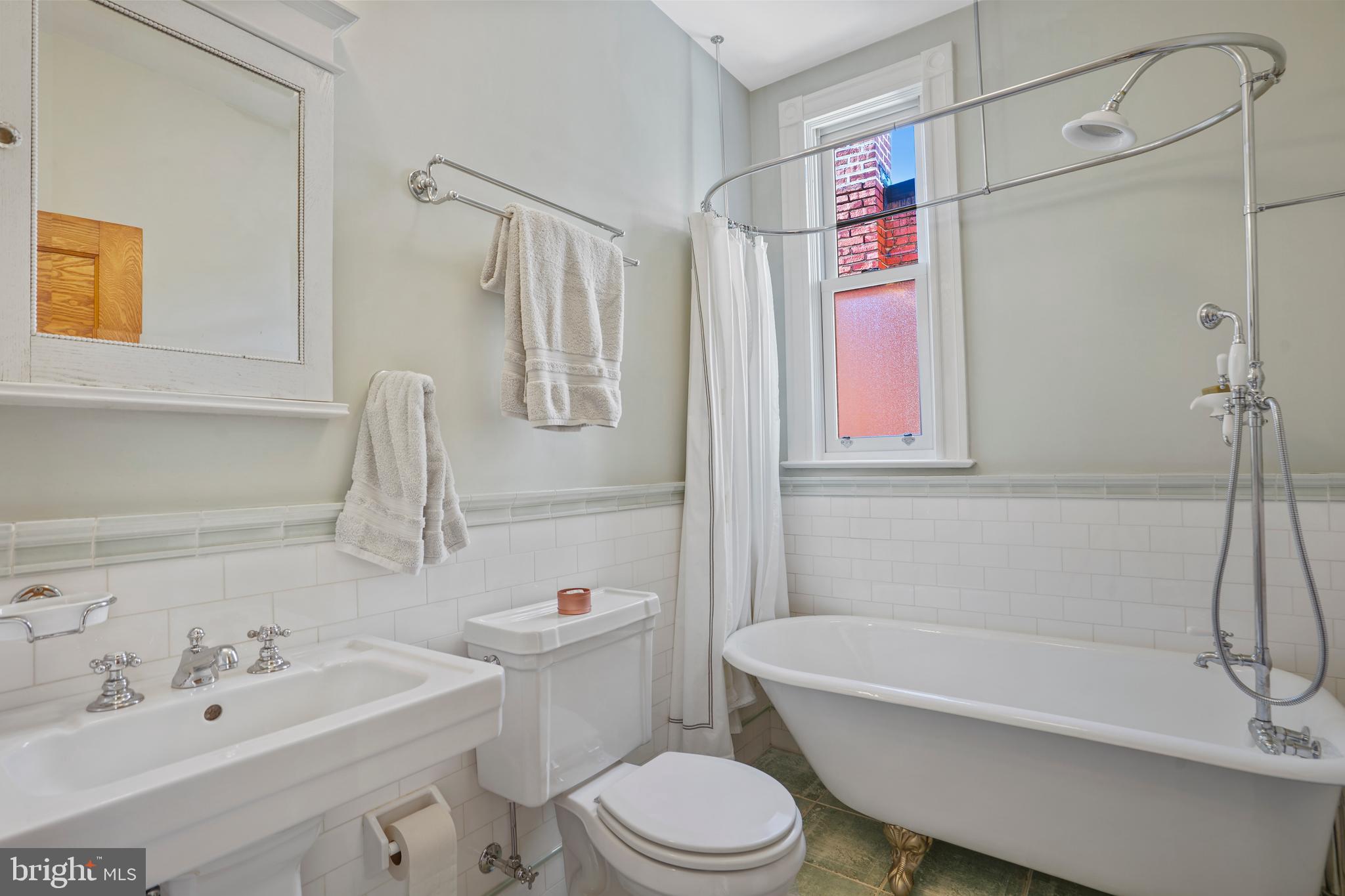 321 E Street Southeast Washington, DC 20003 - Photo 24 of 68 Gallery Image 24