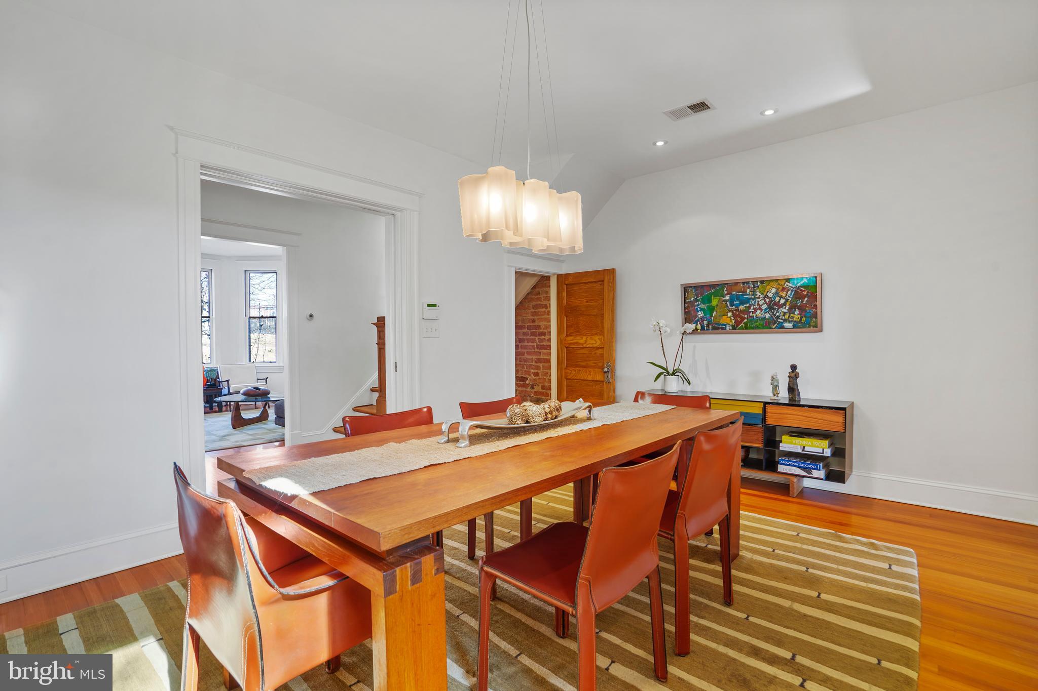 321 E Street Southeast Washington, DC 20003 - Photo 9 of 68 Gallery Image 9