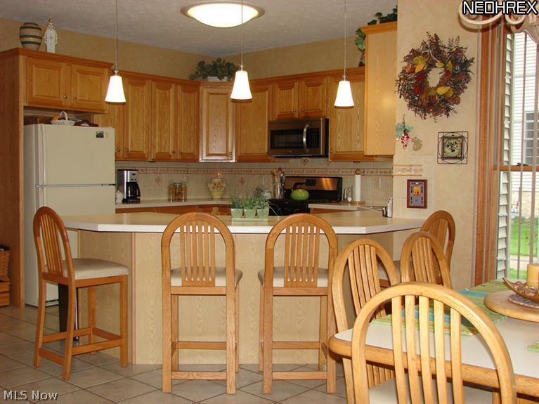 420 Walnut Ridge Trail Aurora, OH 44202 - Photo 3 of 21 Gallery Image 3
