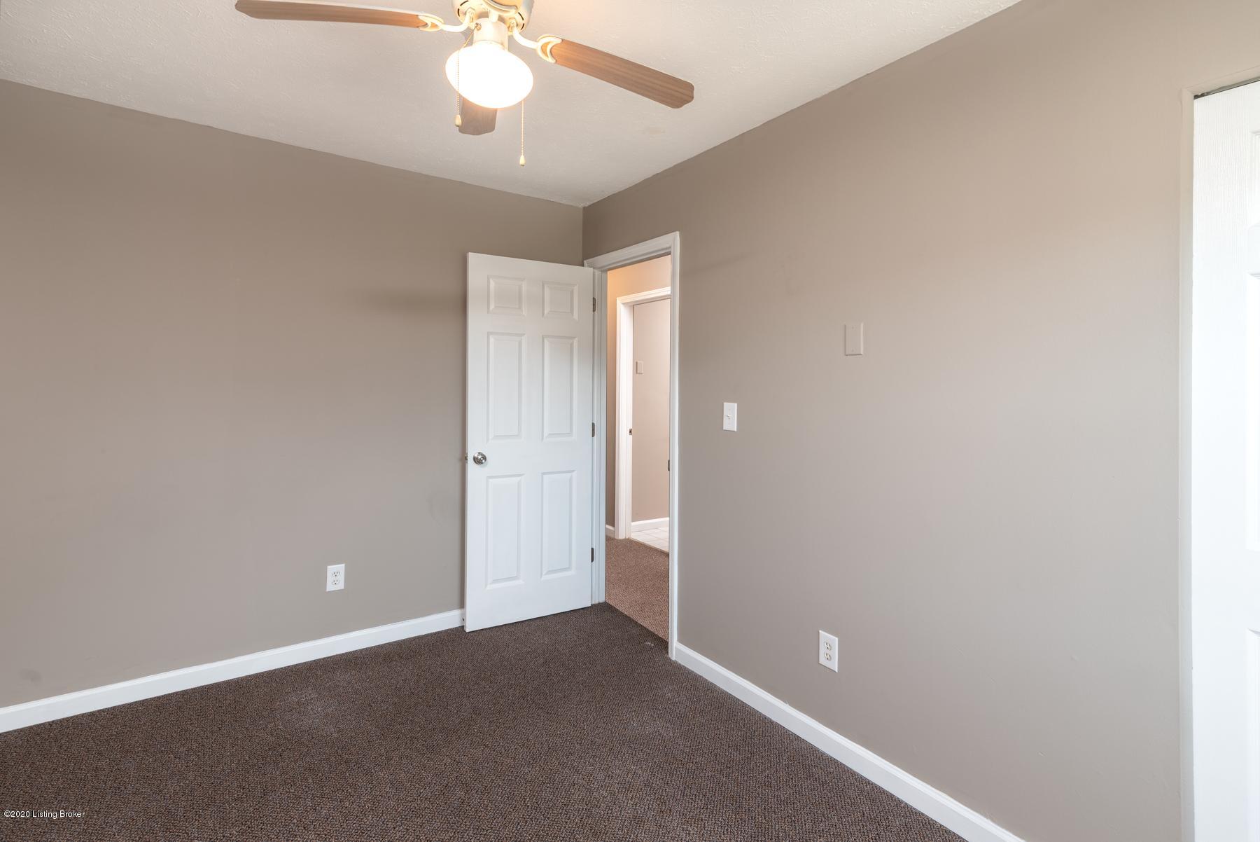 2487 Lake Road Radcliff, KY 40160 - Photo 30 of 30 030
