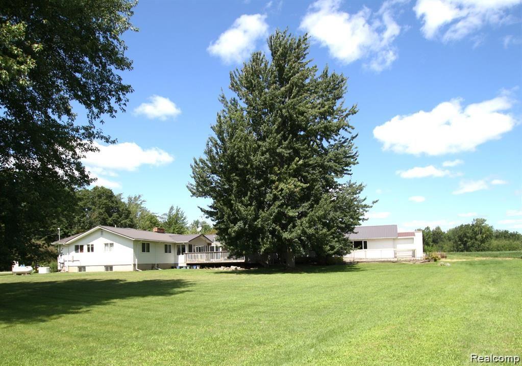 351 South Bay Mid County Line Road Midland, MI 48642 - Photo 4 of 46