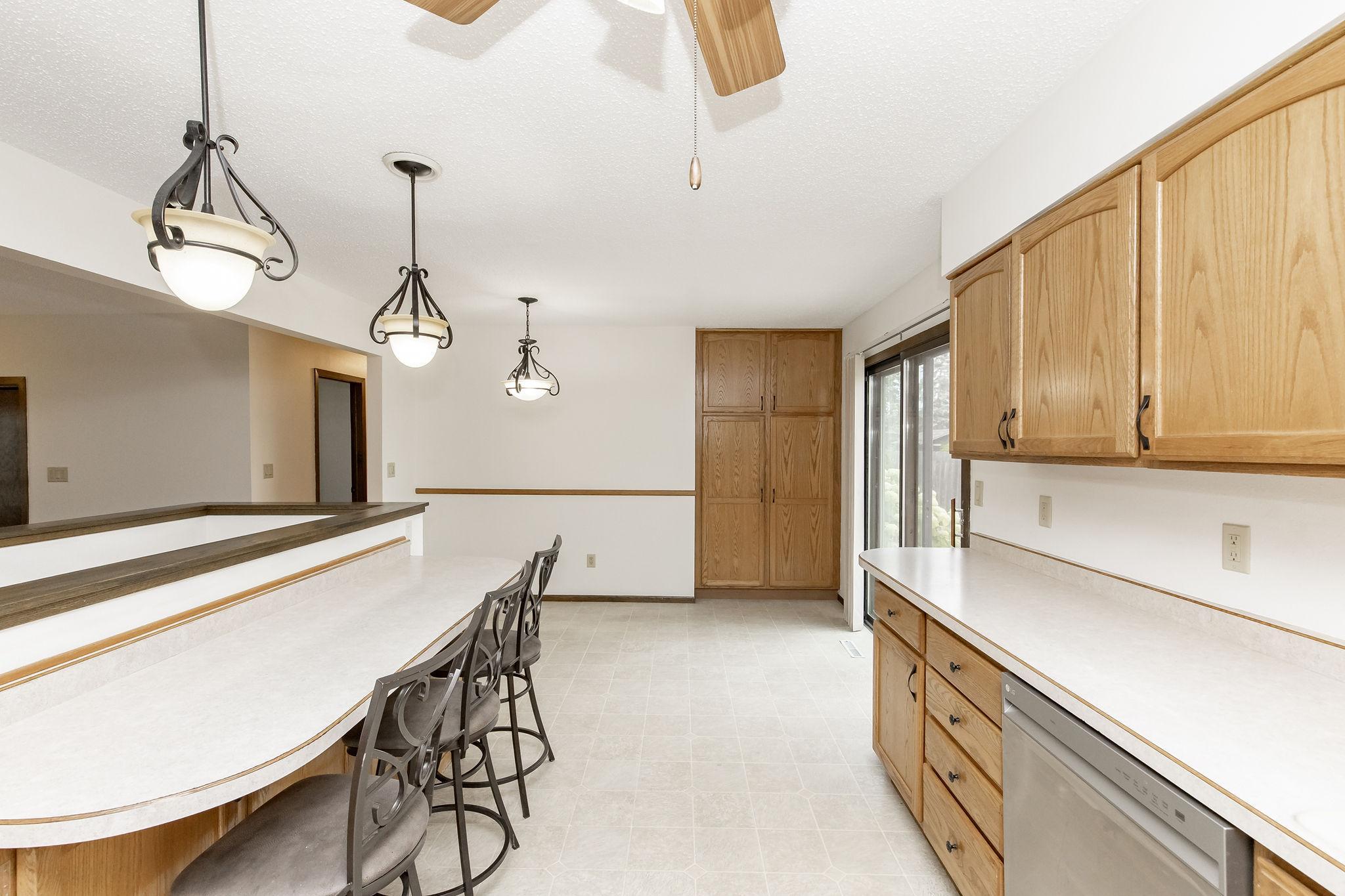2544 Arrowhead Road South Fargo, ND 58103 - Photo 16 of 53 Gallery Image 16