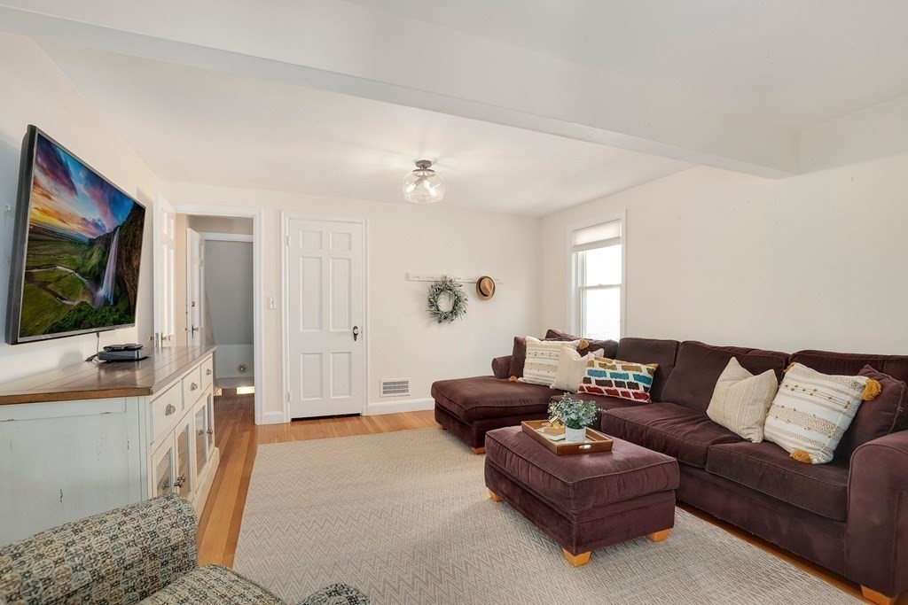32 Princeton Road Arlington, MA 02474 - Photo 16 of 39 Gallery Image 16