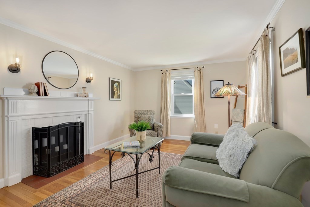32 Princeton Road Arlington, MA 02474 - Photo 5 of 39 Gallery Image 5