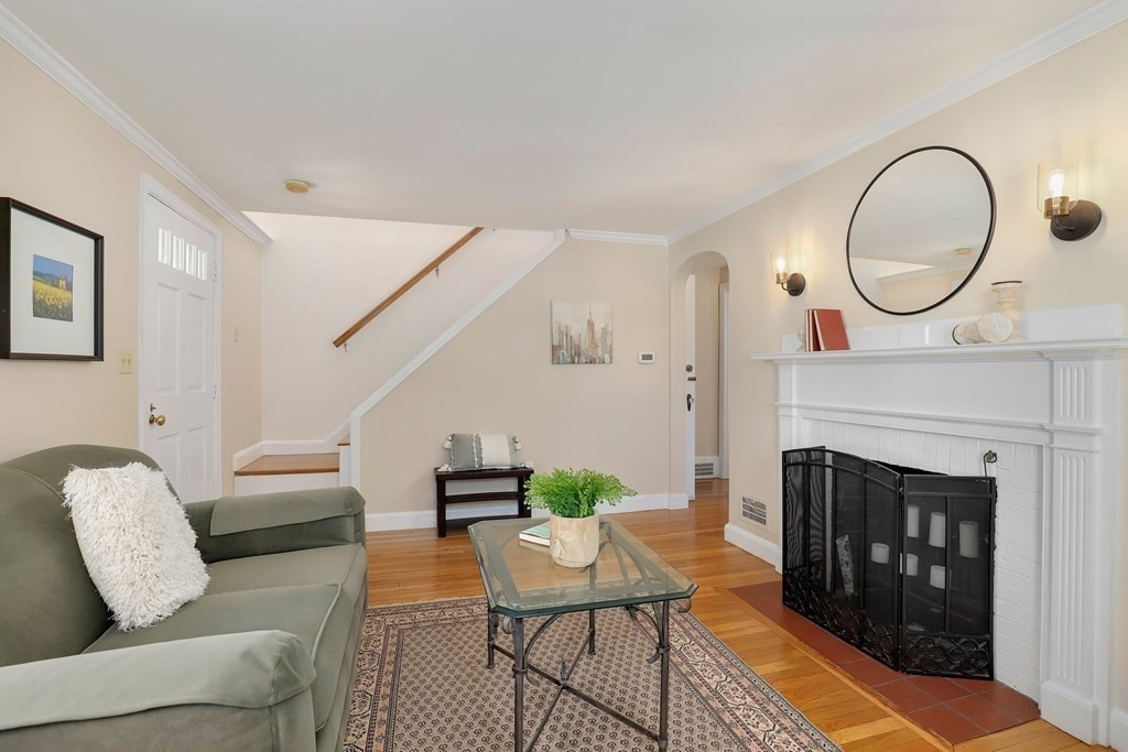 32 Princeton Road Arlington, MA 02474 - Photo 7 of 39 Gallery Image 7