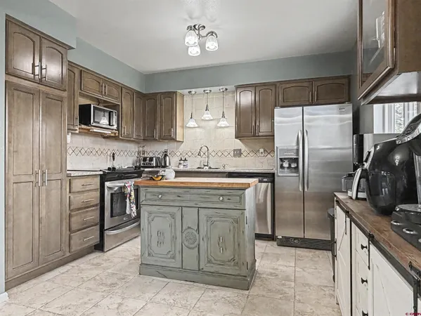 $395,000 | 1260 Frontier Road, Delta, CO 81416