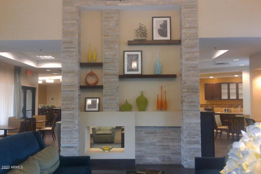 7350 North Pima Road, Unit 1 Scottsdale, AZ 85258 - Photo 23 of 27 Days Inn Lobby