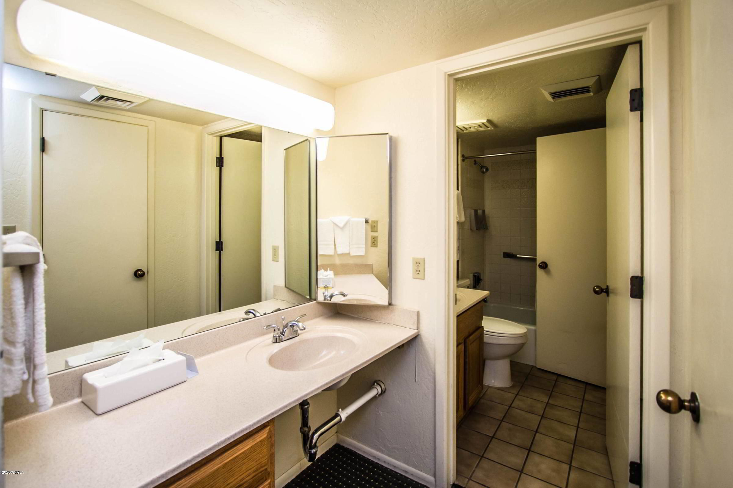 7350 North Pima Road, Unit 1 Scottsdale, AZ 85258 - Photo 7 of 27 Large Bathroom