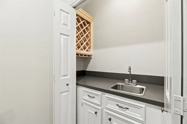 $399,900 | 14106 Haynes Drive, Houston, TX 77069