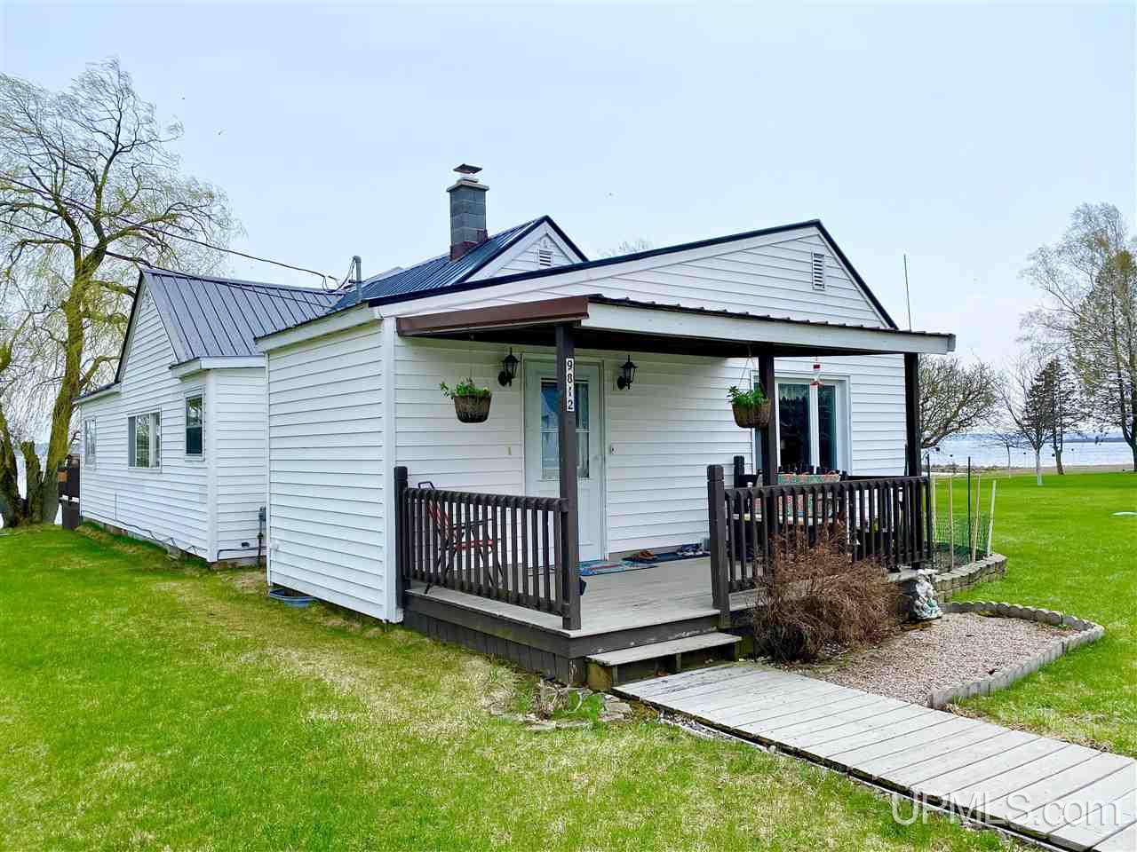 9812 South 75 Road Rapid River, MI 49878 - Photo 3 of 51