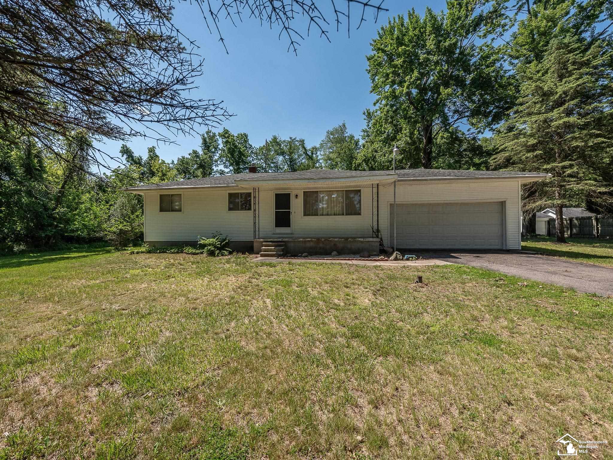 2283 Toben Road Carleton, MI 48117 - Photo 1 of 28