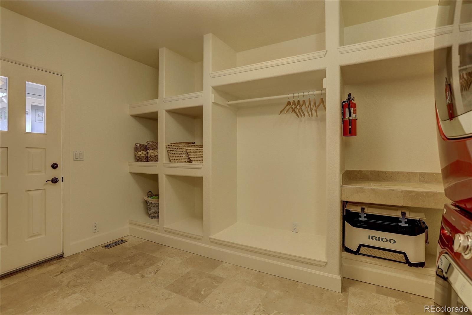5886 Flagstaff Road Boulder, CO 80302 - Photo 30 of 37 a view of an empty room